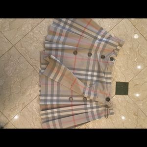 Burberry Mini skirt